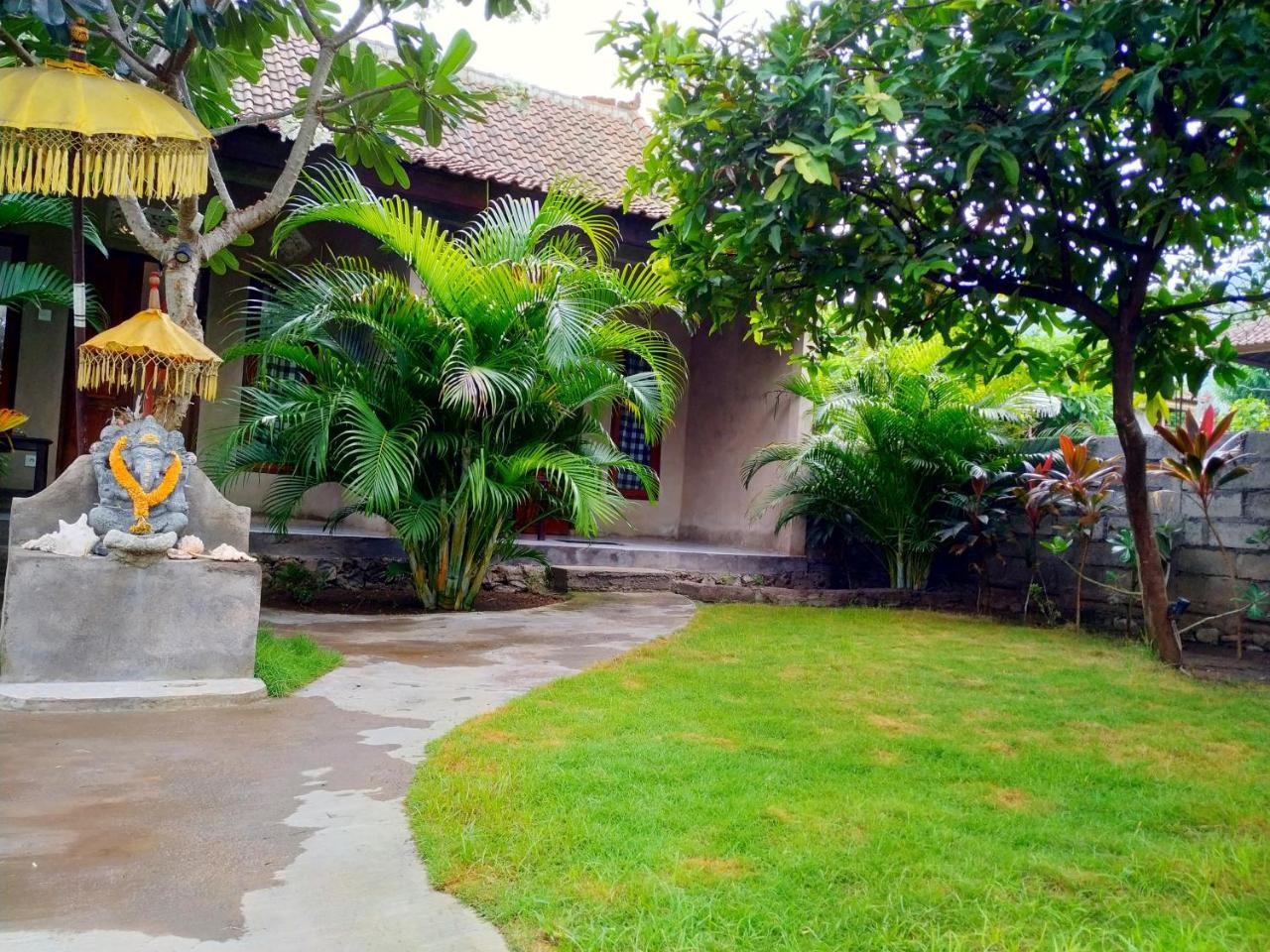 Angga Guest House Pemuteran Buitenkant foto