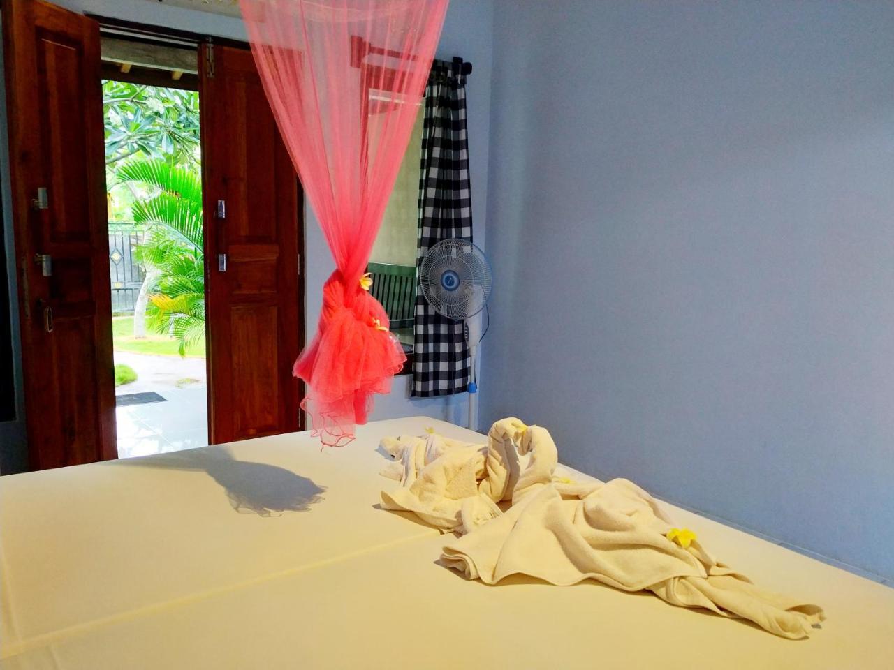 Angga Guest House Pemuteran Buitenkant foto