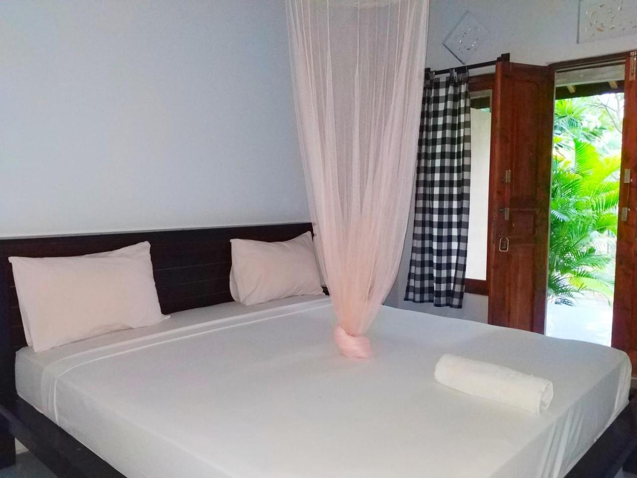 Angga Guest House Pemuteran Buitenkant foto